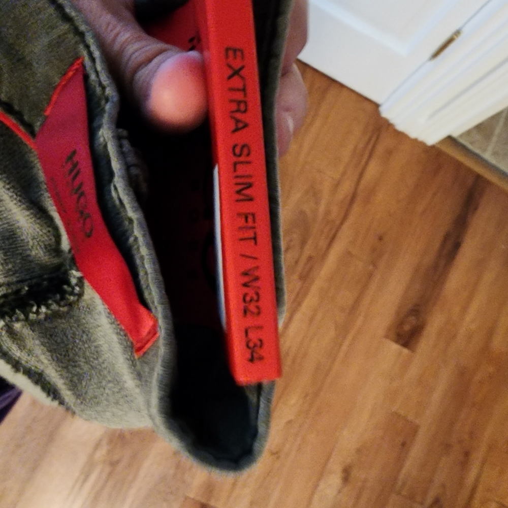 Jeans - Picture 3 of 4
